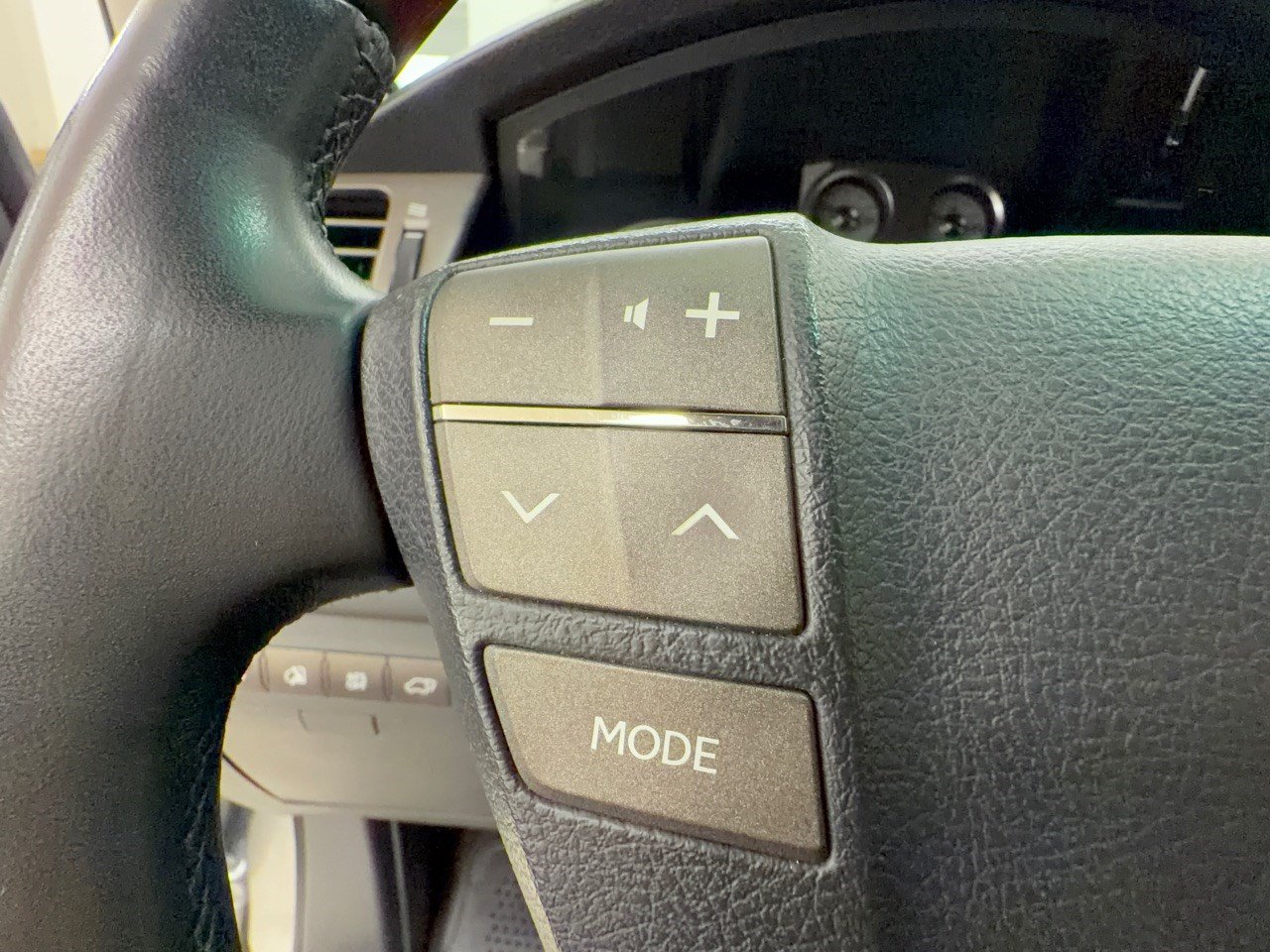 Used 2008 Lexus LX 570 4WD image 18