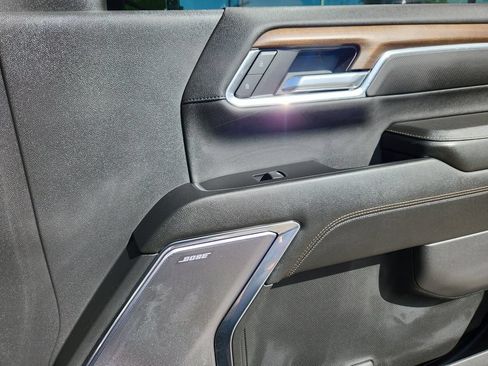 Used 2024 Chevrolet Silverado 2500 High Country w/ High Country Premium Package AWD/4WD image 14