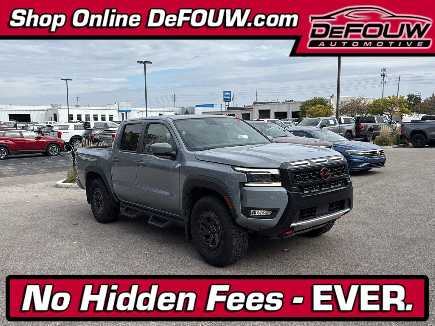 Used 2025 Nissan Frontier PRO-4X AWD/4WD image 1