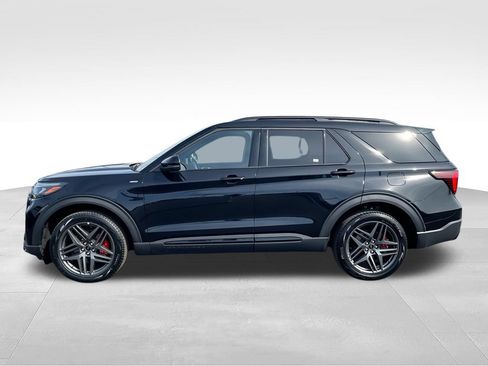 Used 2025 Ford Explorer ST-Line w/ ST-Line Street Pack AWD/4WD image 5