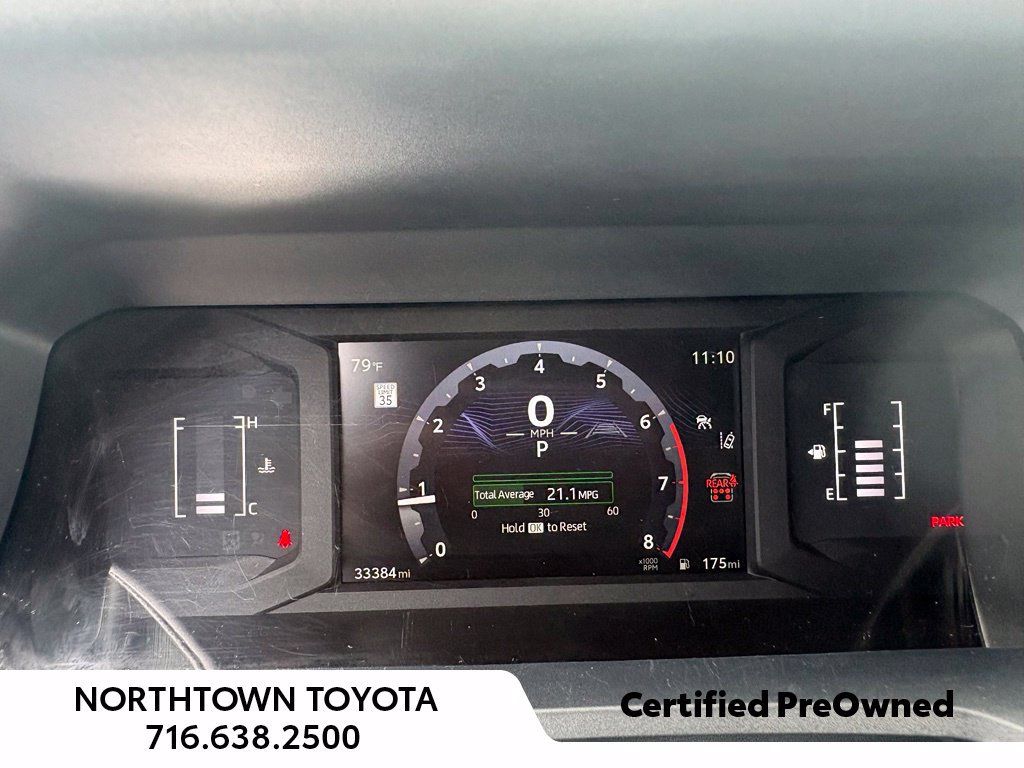 Used 2025 Toyota 4Runner SR5 AWD/4WD image 29