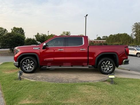 Used 2023 GMC Sierra 1500 SLT RWD image 1