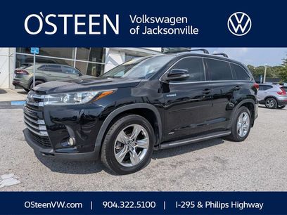 Used 2017 Toyota Highlander Limited