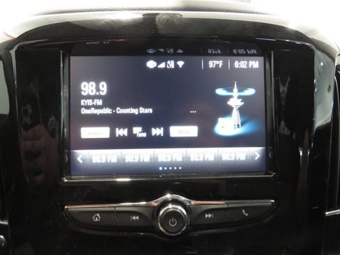 Used 2019 Chevrolet Traverse LS FWD image 21