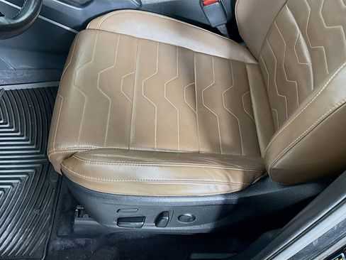 Used 2021 Kia Telluride SX w/ SX Prestige Package image 20