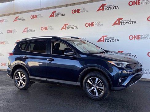Certified 2018 Toyota RAV4 XLE FWD image 1