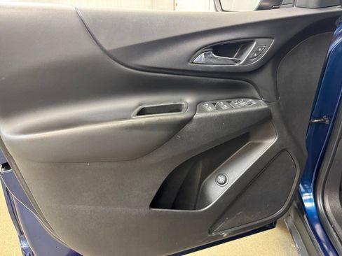 Used 2022 Chevrolet Equinox LT FWD image 8