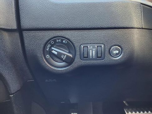 Used 2022 Dodge Charger GT w/ Blacktop Package image 8