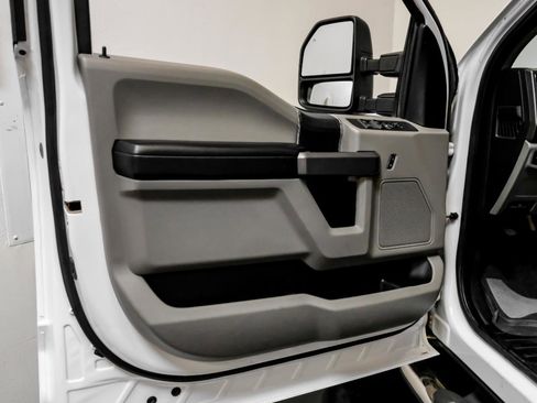 Used 2019 Ford F250 XLT image 28