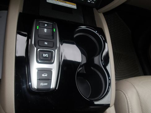 Used 2021 Honda Pilot Elite image 23