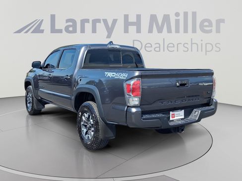 Used 2023 Toyota Tacoma TRD Off-Road w/ Technology Package AWD/4WD image 3