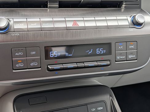 New 2026 Hyundai Kona SEL Premium AWD/4WD image 14