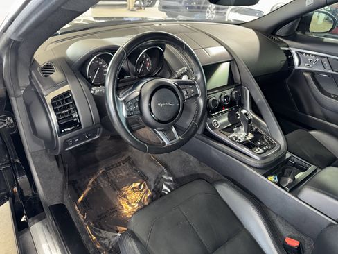 Used 2019 Jaguar F-TYPE Coupe image 15
