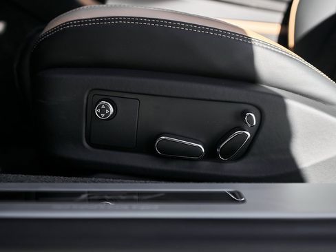 Used 2025 Bentley Continental GT Speed image 30