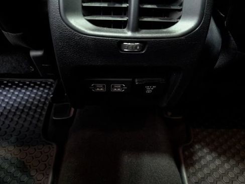 Used 2022 Jeep Cherokee Trailhawk w/ Sun, Sound & Nav Group AWD/4WD image 11