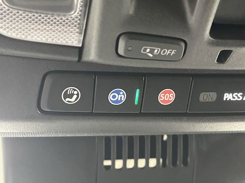 Certified 2023 GMC Sierra 1500 AT4 w/ AT4 Preferred Package image 30