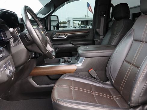 Certified 2024 Chevrolet Silverado 3500 High Country w/ High Country Premium Package AWD/4WD image 23