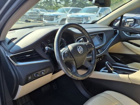 Used 2019 Buick Enclave Premium w/ Experience Buick Package image 8