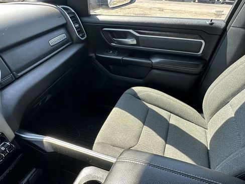 Used 2020 RAM 1500 Big Horn AWD/4WD image 32