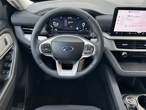 New 2026 Ford Explorer Active image 13