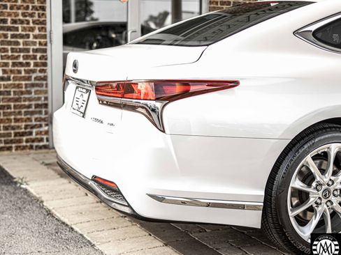 Used 2020 Lexus LS 500h AWD image 12