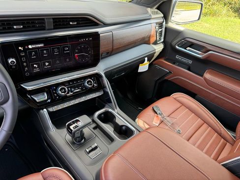 New 2025 GMC Sierra 1500 Denali Ultimate image 29