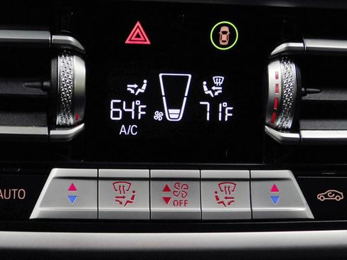 Used 2023 BMW X4 xDrive30i image 45