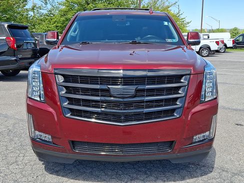 Used 2020 Cadillac Escalade ESV Luxury w/ Escalade Sport Edition AWD/4WD image 2