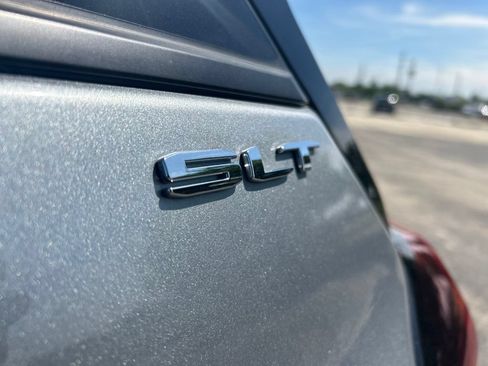Used 2024 GMC Terrain SLT AWD/4WD image 37