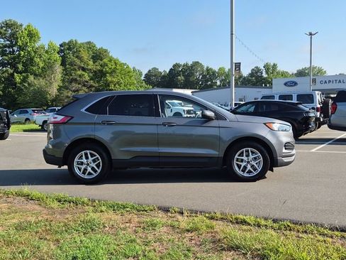 Used 2024 Ford Edge SEL AWD/4WD image 14