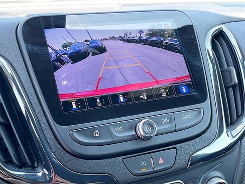 Used 2024 Chevrolet Equinox RS w/ RS Leather Package image 13