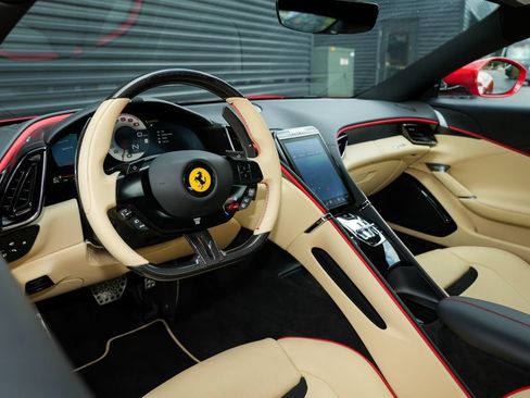 Used 2024 Ferrari Roma RWD image 32