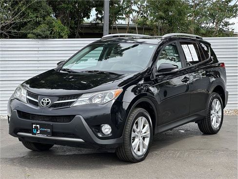 Used 2015 Toyota RAV4 Limited AWD/4WD image 6