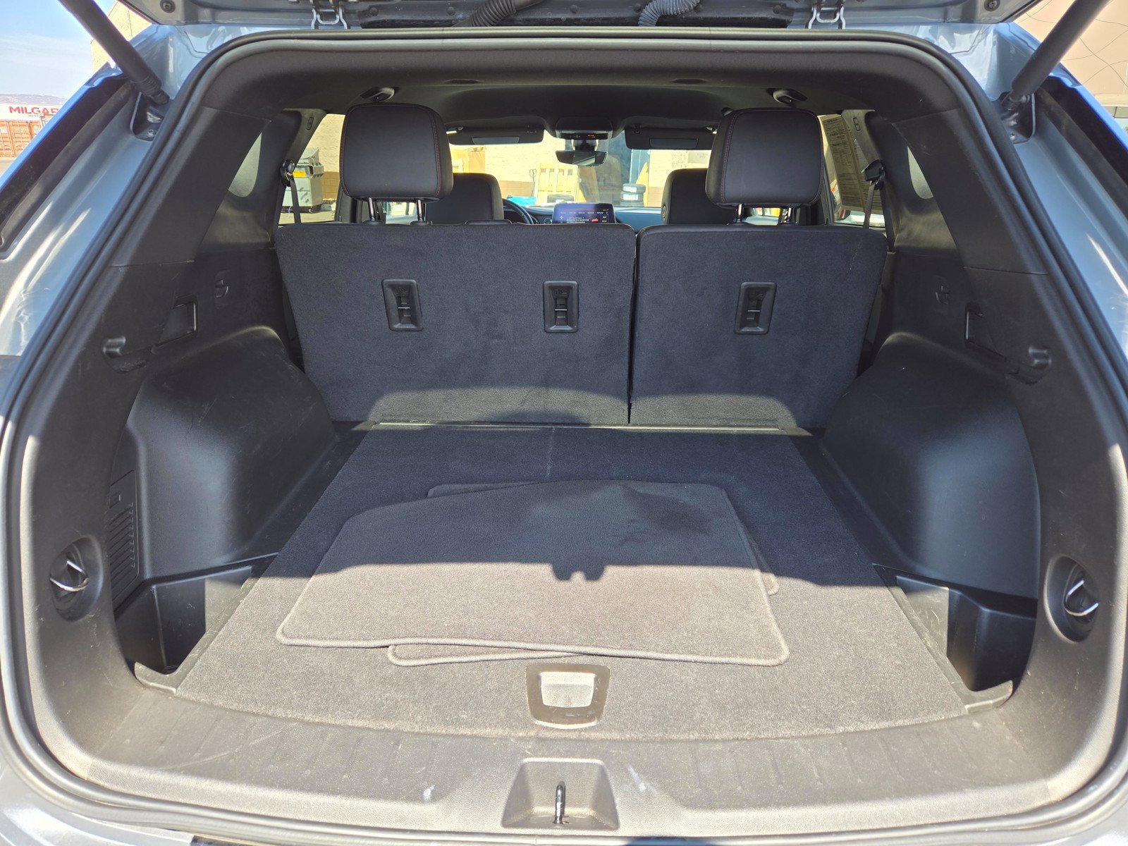Used 2023 Chevrolet Blazer RS w/ Driver Confidence II Package FWD image 26