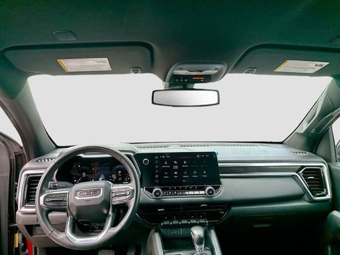 Used 2024 GMC Canyon Elevation w/ Elevation Premium Package RWD image 20