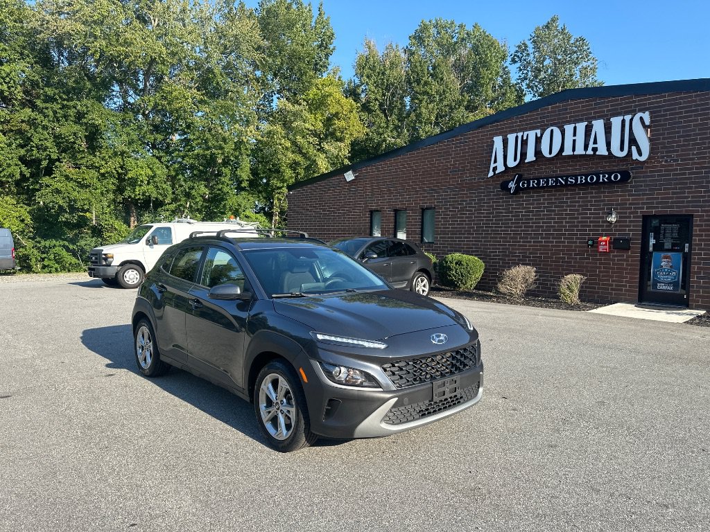 Used 2022 Hyundai Kona SEL FWD image 1