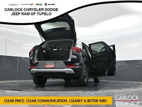 Used 2025 Chevrolet TrailBlazer LT AWD/4WD image 47