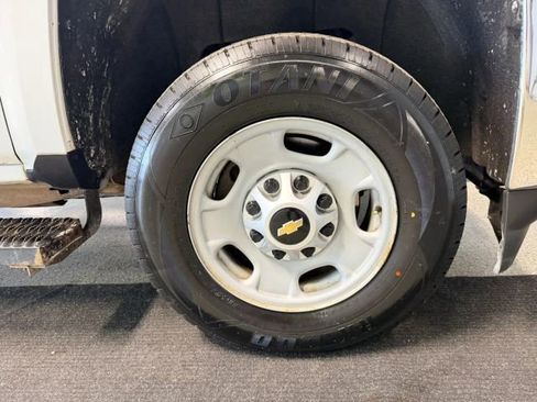 Used 2018 Chevrolet Silverado 2500 W/T w/ WT Fleet Convenience Package RWD image 16