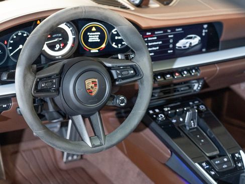 Used 2024 Porsche 911 Carrera 4 GTS AWD/4WD image 15