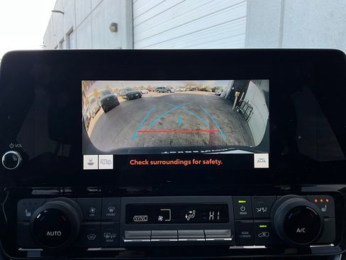 Used 2025 Toyota Grand Highlander FWD image 34