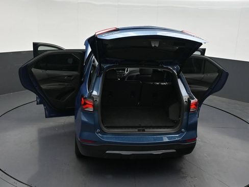 Used 2024 Chevrolet Equinox Premier FWD image 35