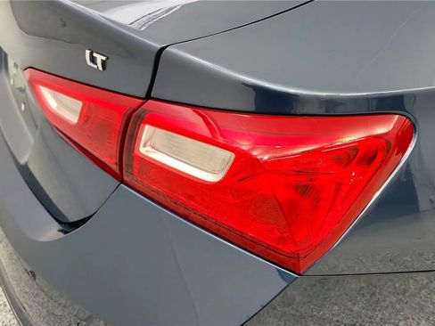 Used 2024 Chevrolet Malibu LT image 15