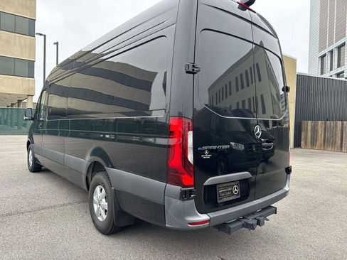 New 2024 Mercedes-Benz eSprinter 170 Cargo image 4