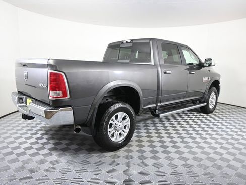 Used 2018 RAM 2500 Laramie AWD/4WD image 7