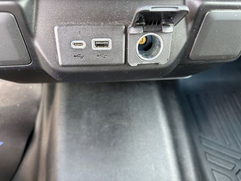 Used 2020 Chevrolet Silverado 1500 LT w/ All-Star Edition image 19