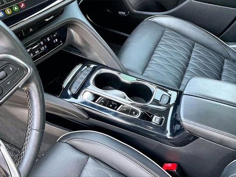 Used 2023 Buick Envision Avenir image 15