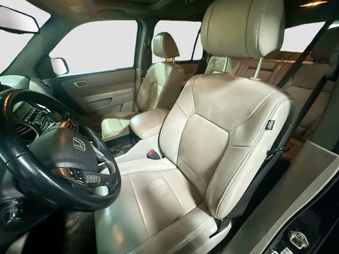 Used 2014 Honda Pilot Touring image 21