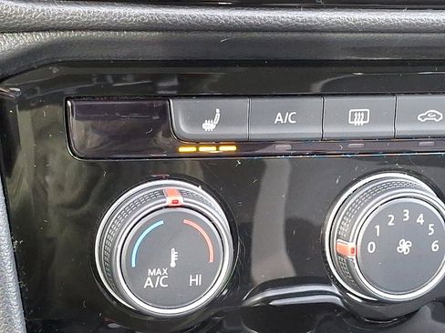 Used 2023 Volkswagen Taos S image 31