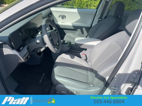Used 2025 Hyundai Ioniq 5 SEL AWD/4WD image 23