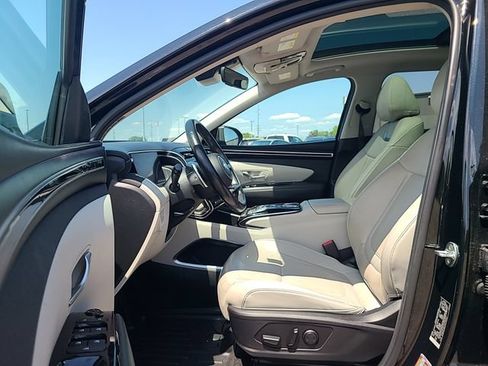 Used 2023 Hyundai Tucson Limited FWD image 12